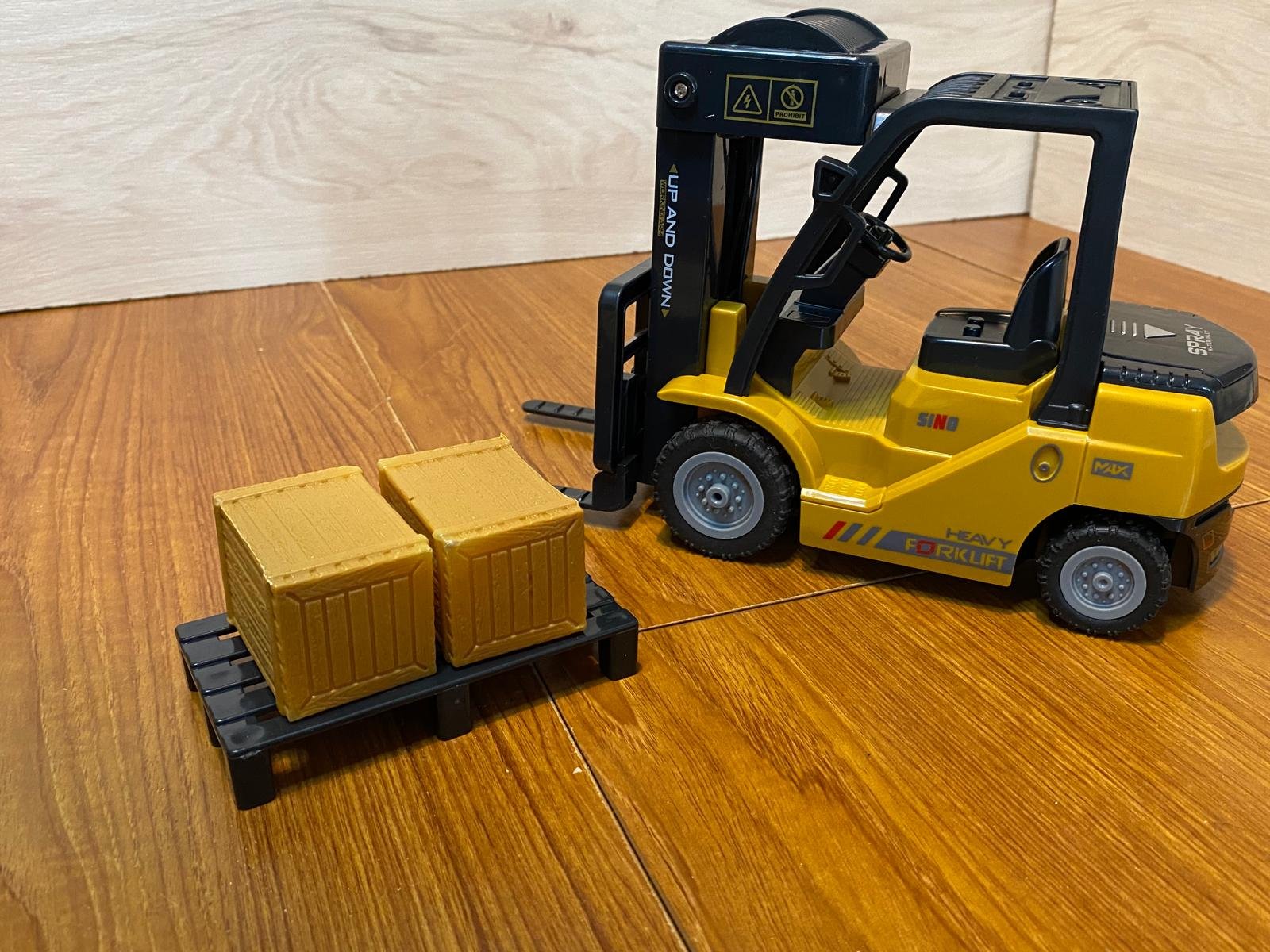 Forklift Remote Control Toy QH207-1D - Image 7